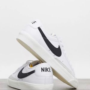 Nike Blazer Low '77 VNTG sneakers in white/black
